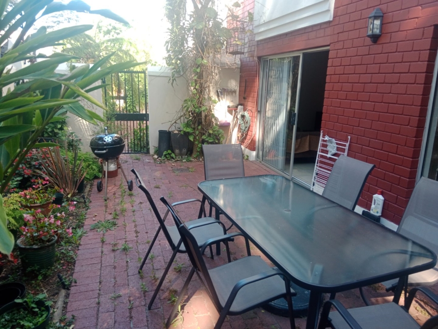 2 Bedroom Property for Sale in Stellenbosch Central Western Cape